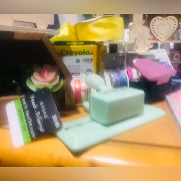 HUGE RANDOM CRAFTI LOT! - Picture 9 of 13